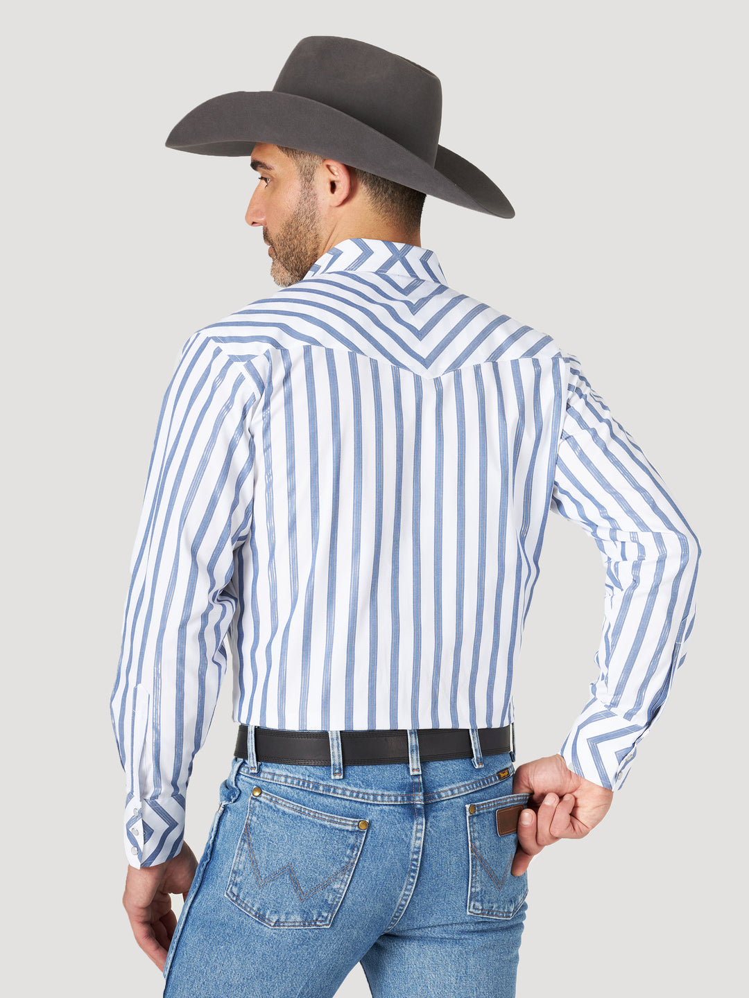 Wrangler Men's Silver Edition Long Sleeve Snap Shirt White Blue
