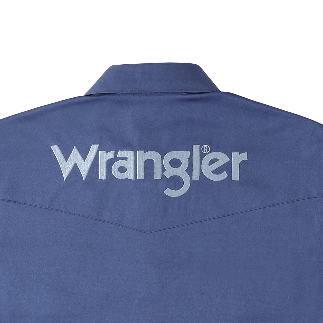 Wrangler Men's Classic Fit Blue Snap Solid Shirt