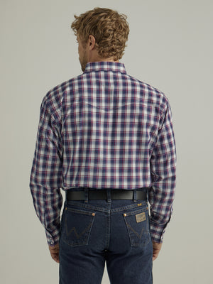 Wrangler Men's Classic Fit  Paid Button-Down Shirt