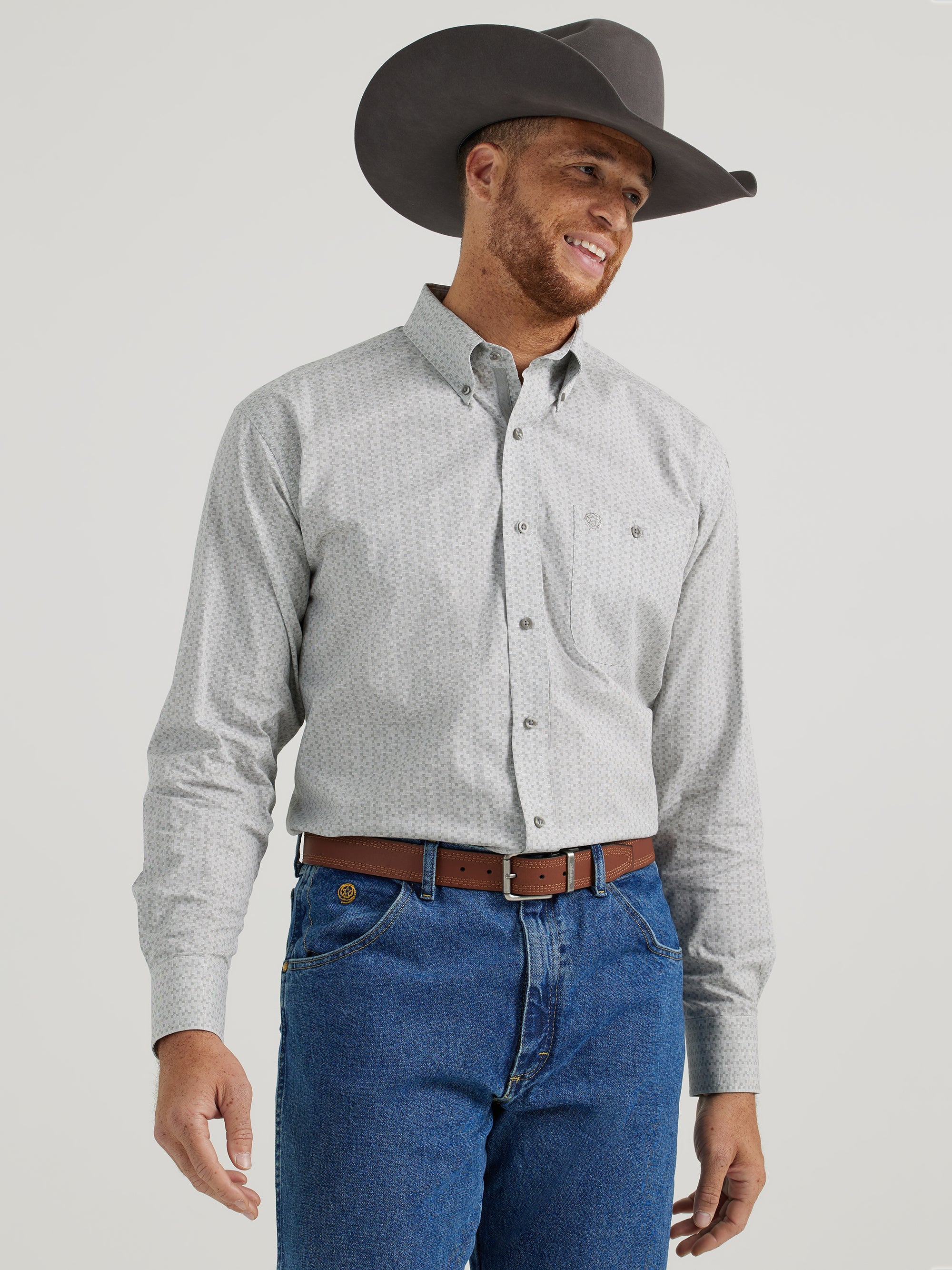 Wrangler Men's George Strait Relaxed Fit Stretch Shirt