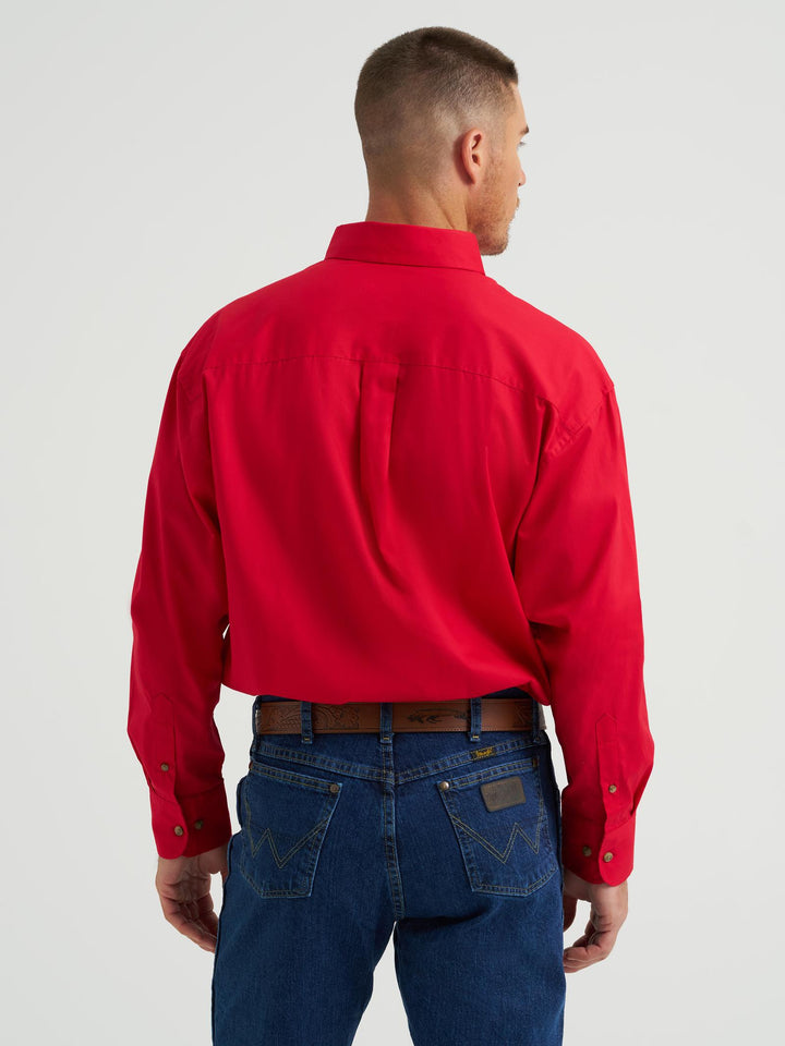 Wranglers Men's George Straight Relaxed Fit Long Sleeve - Red