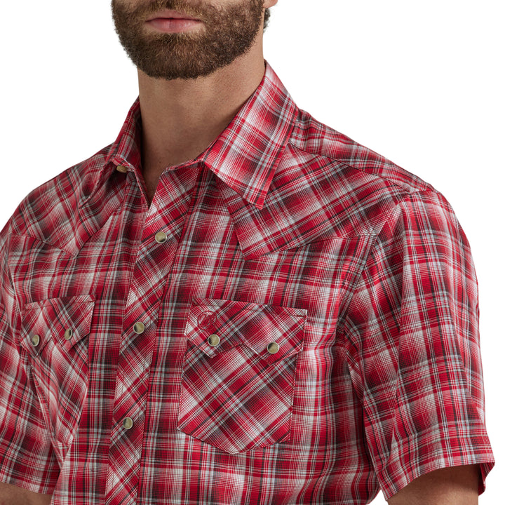 Wrangler Men's Retro Modern Fit Red Plaid Shirt