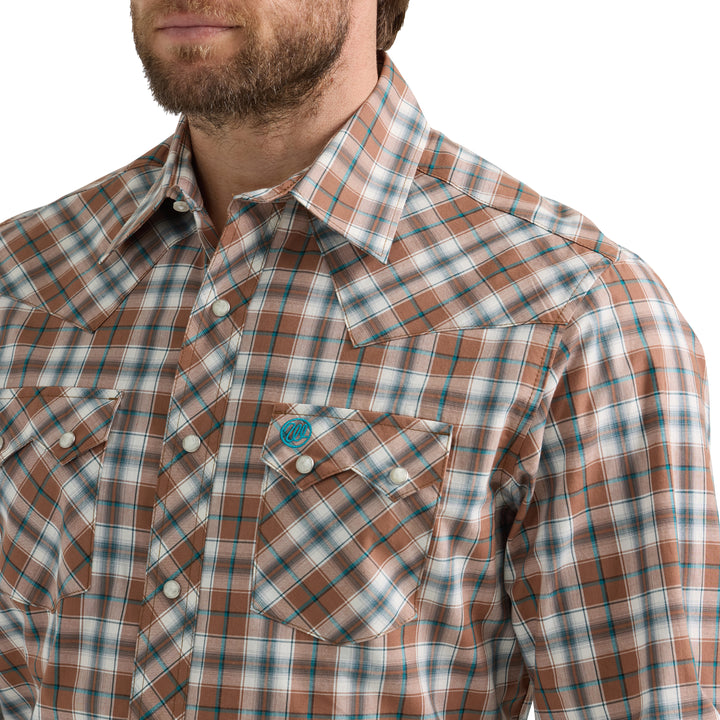 Wrangler Men's Retro Modern Fit Brown Flannel Snap Shirt