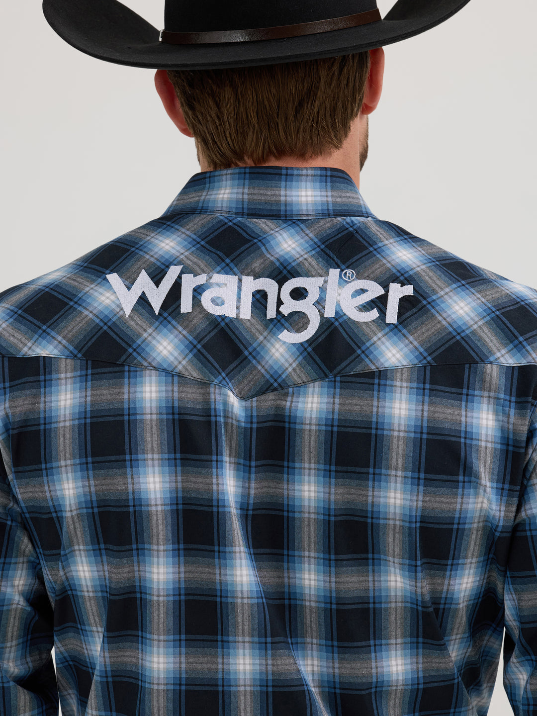 Wrangler Men's Classic Fit White Logo Button Down Blue Shirt