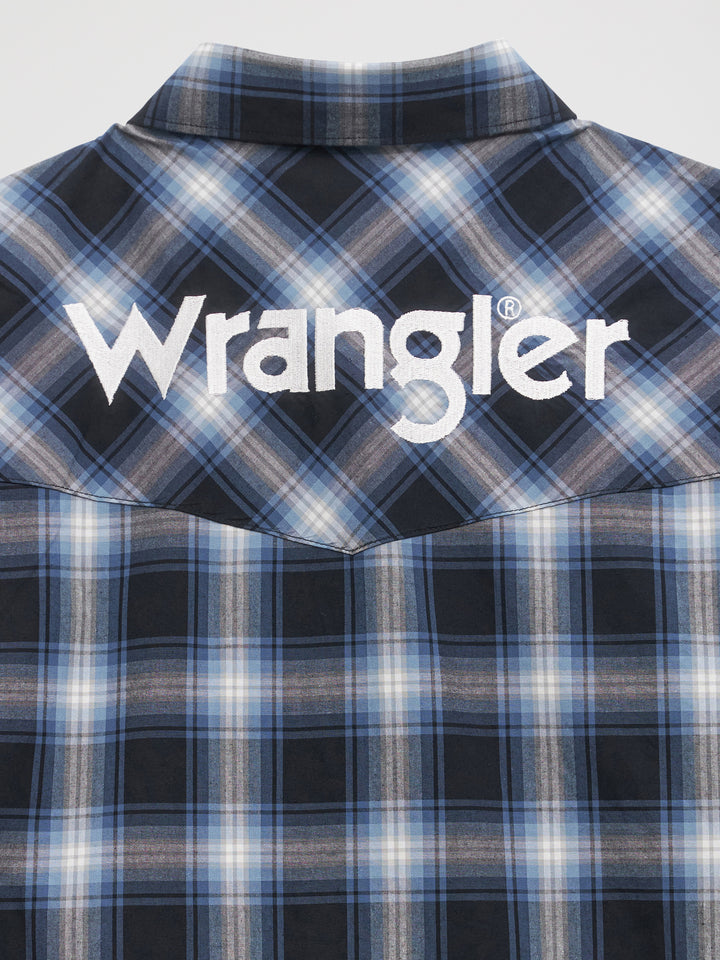 Wrangler Men's Classic Fit White Logo Button Down Blue Shirt