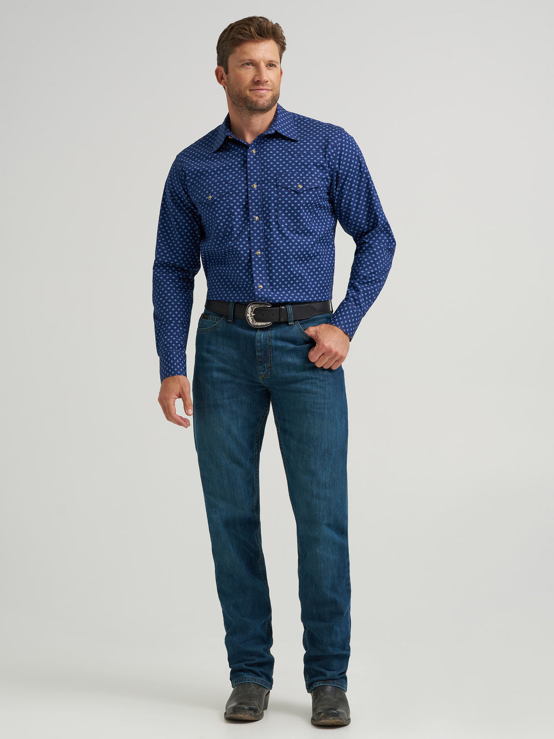 Wrangler Men's 20X Competition Advanced Comfort Long Sleeve Two Pocket Western Snap Shirt - Dark Blue Ditsy