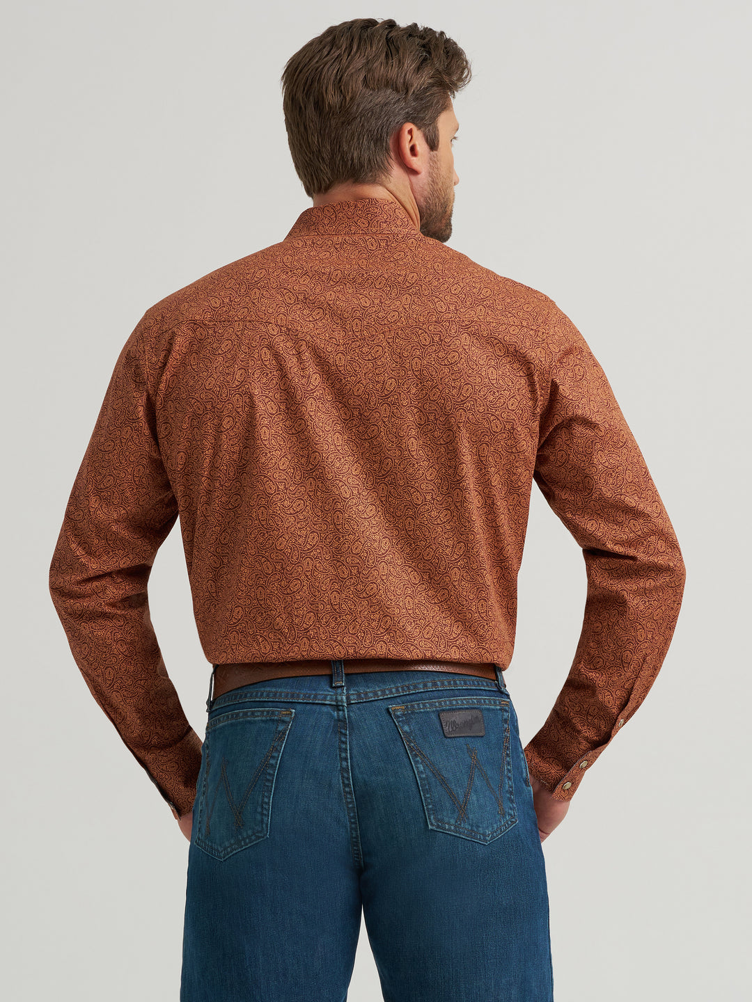 Wrangler Men's 20X Competition Advanced Comfort Long Sleeve Two Pocket Western Snap Shirt - Rustic Brown Paisley