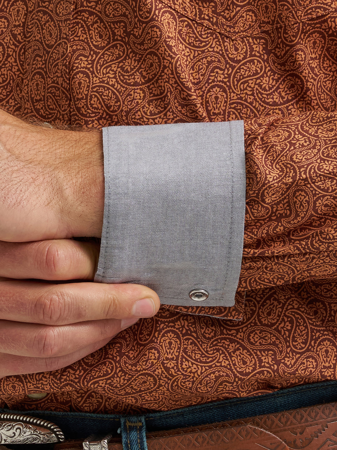 Wrangler Men's 20X Competition Advanced Comfort Long Sleeve Two Pocket Western Snap Shirt - Rustic Brown Paisley
