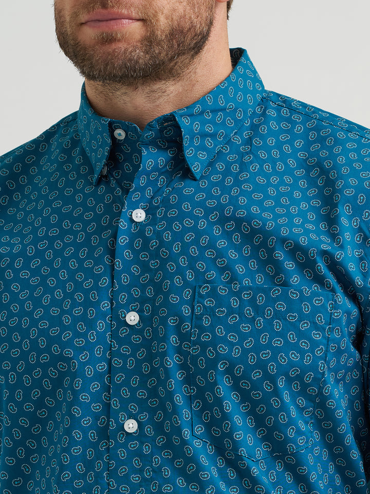 Wrangler Men's Cody Johnson One Pocket Button Down Shirt - Ink Blue Cell