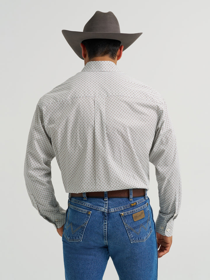 Wrangler Men's George Strait Long Sleeve Button Down One Pocket Shirt - Coffee Net