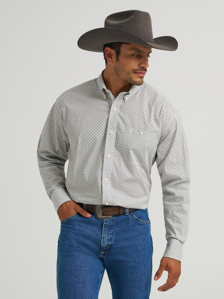 Wrangler Men's George Strait Long Sleeve Button Down One Pocket Shirt - Coffee Net