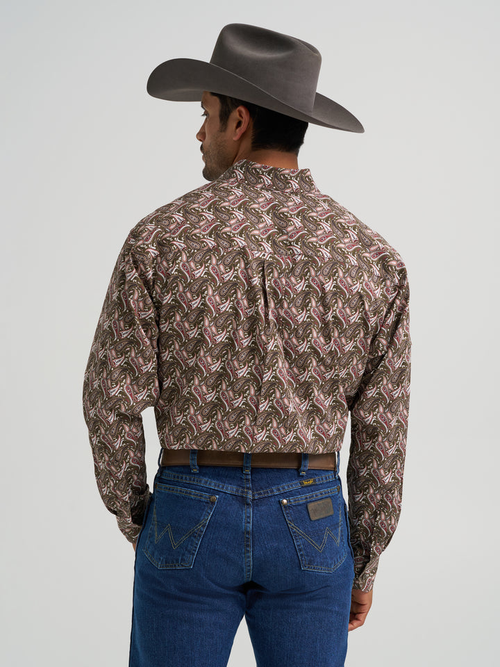 Wrangler Men's George Strait Long Sleeve Button Down One Pocket Shirt - Coffee Paisley