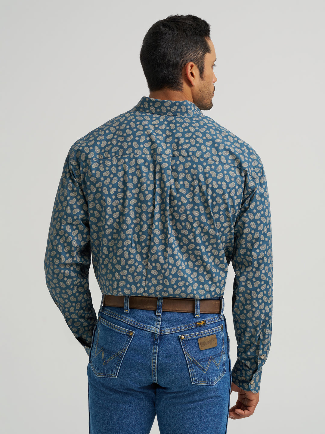 Wrangler Men's George Strait Long Sleeve Button Down One Pocket Shirt - Mallard Paisley