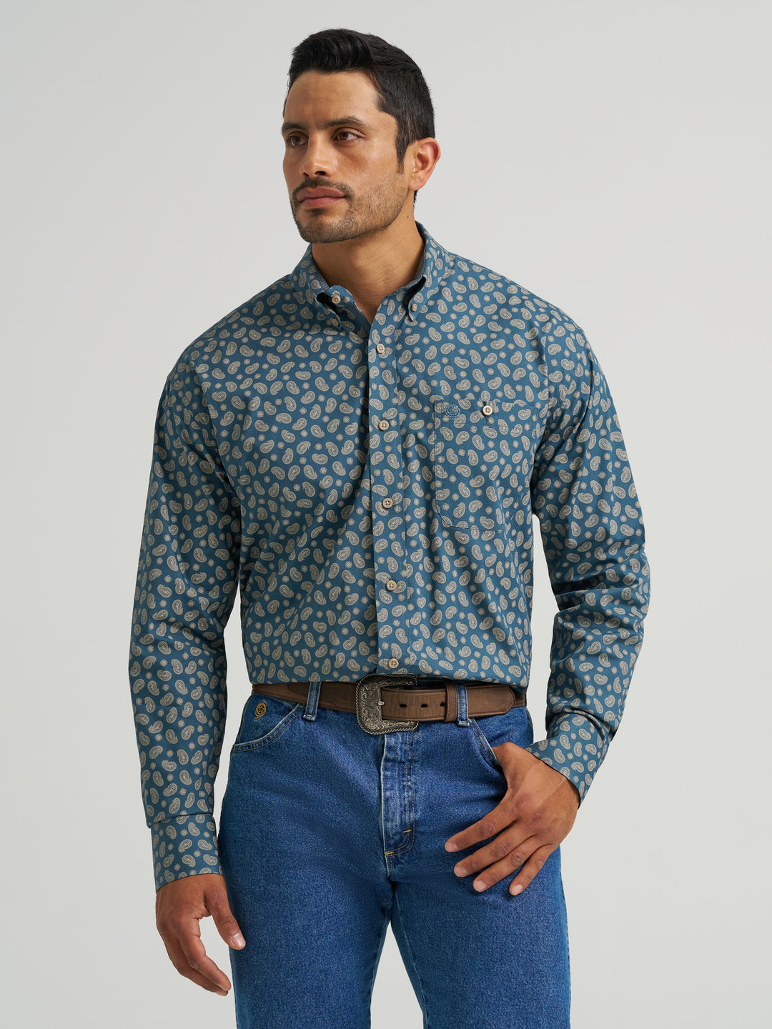 Wrangler Men's George Strait Long Sleeve Button Down One Pocket Shirt - Mallard Paisley