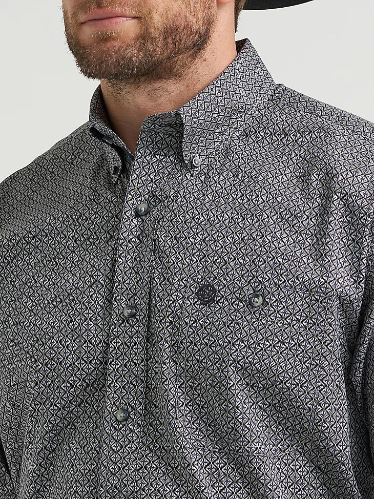 Wrangler Men's George Strait Long Sleeve Button Down One Pocket Shirt - Black Navy Hourglass