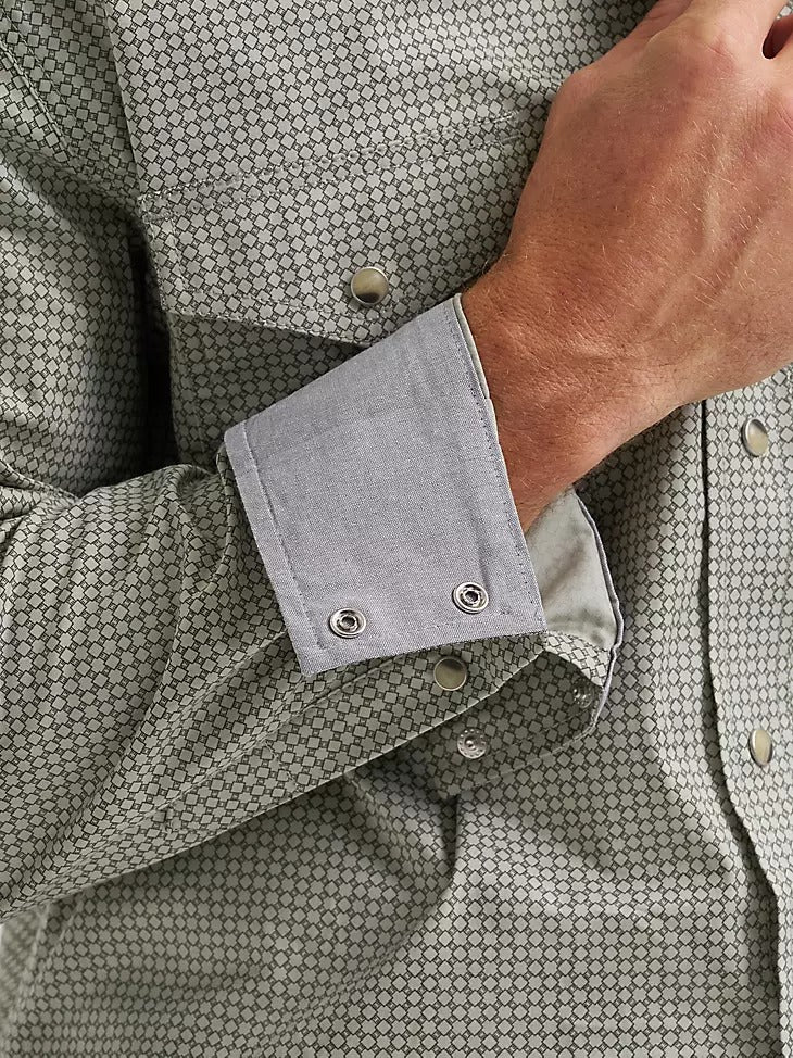 Wrangler Men's 20X Competition Long Sleeve Two Pocket Western Snap Shirt - Olive Minis