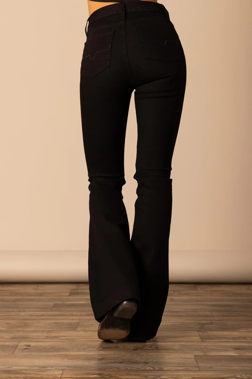 Kimes Ranch Womens Jennifer Black Jeans