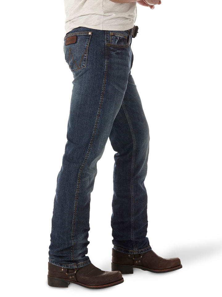 Wrangler Men's Retro Slim Straight Jean