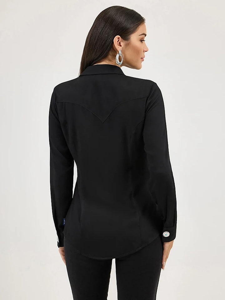 Wrangler Women's Slim Concho Button Shirt - Black