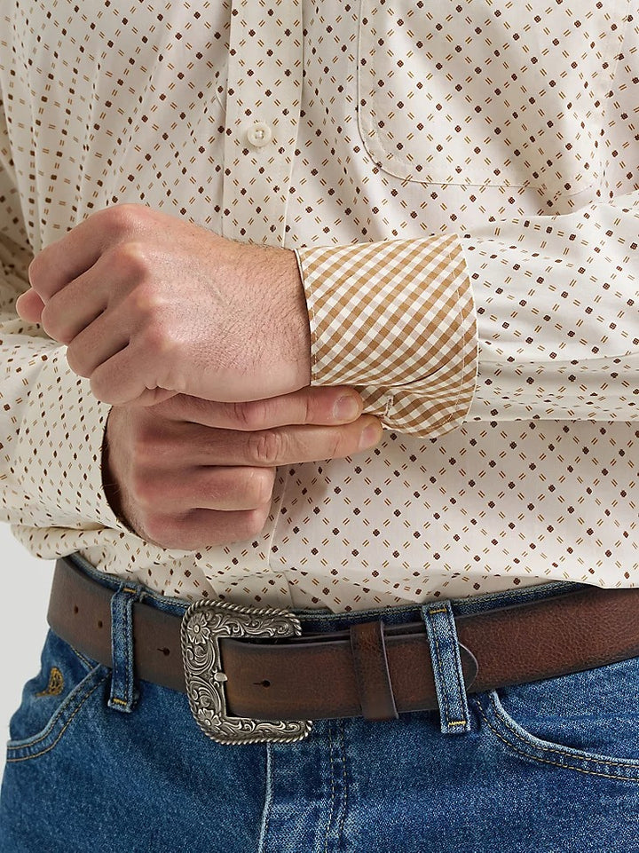 Wrangler Men's George Strait Long Sleeve Button Down One Pocket Shirt - Brown Stone