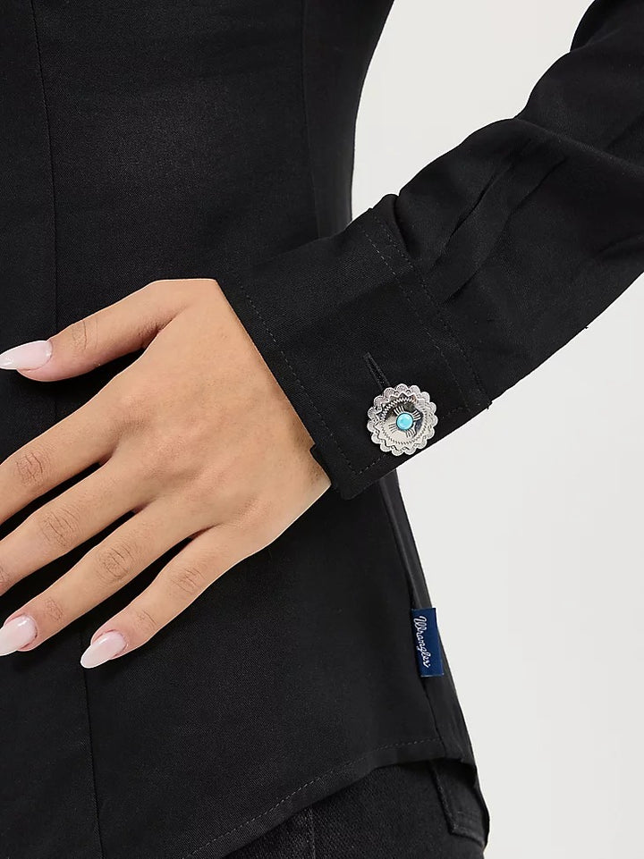 Wrangler Women's Slim Concho Button Shirt - Black