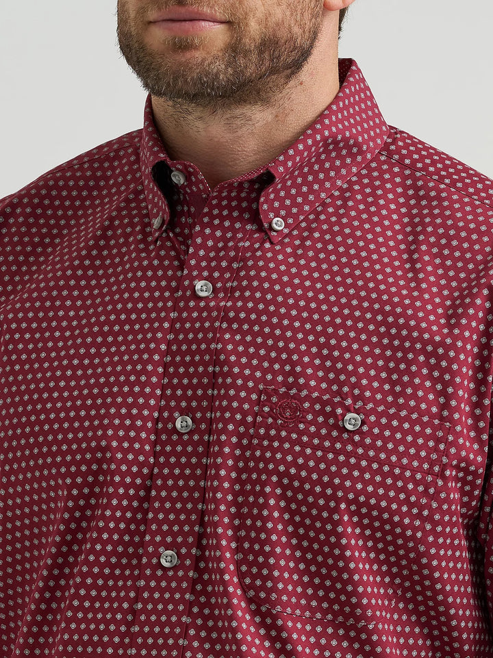Wrangler Men's George Strait Solid One Pocket Button Down Shirt - Burgundy Dot