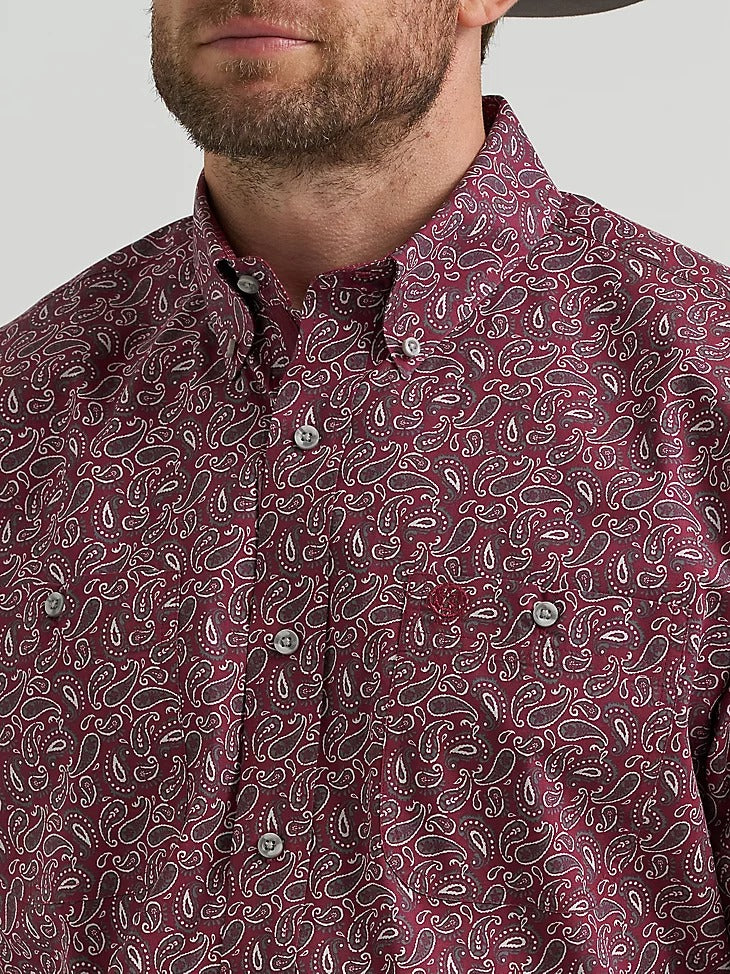 Wrangler Men's George Strait Solid Two Pocket Button Down Shirt - Wine Paisley